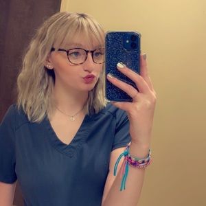 Meet your Posher, Alexia